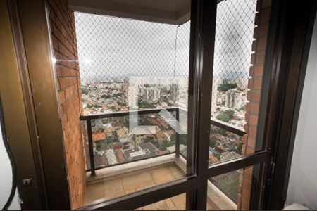 Apartamento à venda com 240m², 3 quartos e 5 vagasSuíte 3