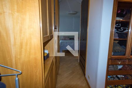 Apartamento à venda com 240m², 3 quartos e 5 vagasSuíte 2