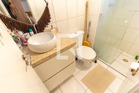 Banheiro de kitnet/studio para alugar com 1 quarto, 25m² em Vila Campanela, São Paulo