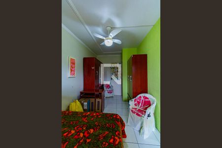 Casa à venda com 200m², 3 quartos e 3 vagas Casa à venda com 200m², 3 quartos e 3 vagasQuarto 2