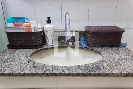 Casa à venda com 125m², 2 quartos e 2 vagas Casa à venda com 125m², 2 quartos e 2 vagasBanheiro