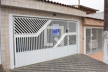 Fachada de casa à venda com 2 quartos, 125m² em Alves Dias, São Bernardo do Campo