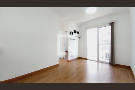 Sala  de apartamento para alugar com 2 quartos, 45m² em Vila Marieta, Campinas