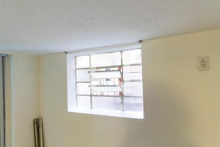 Sala de casa para alugar com 2 quartos, 75m² em Vila Ré, São Paulo