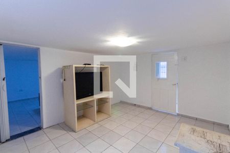 Sala de casa para alugar com 2 quartos, 75m² em Vila Ré, São Paulo