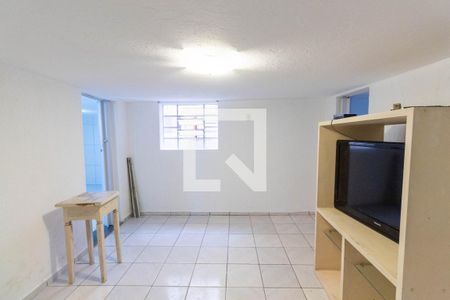 Sala de casa para alugar com 2 quartos, 75m² em Vila Ré, São Paulo