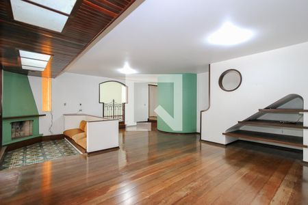 Sala de casa à venda com 4 quartos, 337m² em Chácara Santo Antônio, São Paulo
