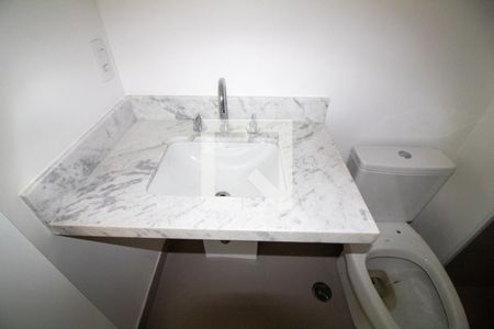 Banheiro de kitnet/studio à venda com 1 quarto, 33m² em Vila Cordeiro, São Paulo