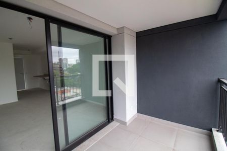 Varanda  de kitnet/studio à venda com 1 quarto, 33m² em Vila Cordeiro, São Paulo