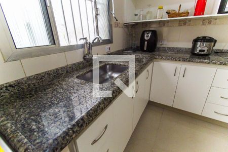 Casa para alugar com 50m², 2 quartos e 1 vagaCozinha
