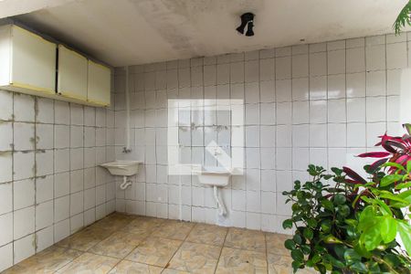 Casa para alugar com 50m², 2 quartos e 1 vagaÁrea de Serviço