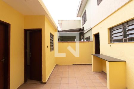 Casa à venda com 120m², 2 quartos e 2 vagasQuintal