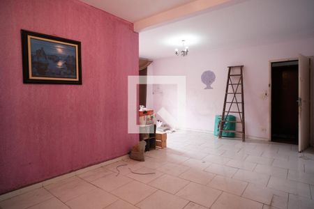 Casa à venda com 224m², 6 quartos e 6 vagasSala