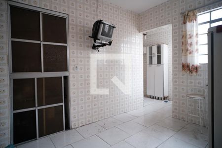 Casa à venda com 224m², 6 quartos e 6 vagasCozinha