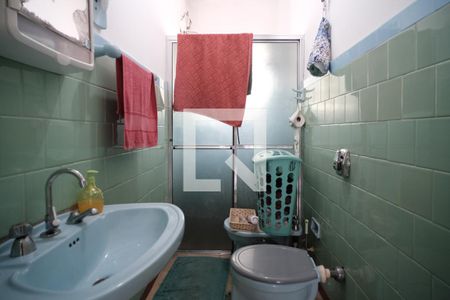 Casa à venda com 224m², 6 quartos e 6 vagasBanheiro 5