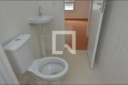 Banheiro de apartamento à venda com 2 quartos, 44m² em Vargem Grande, Rio de Janeiro