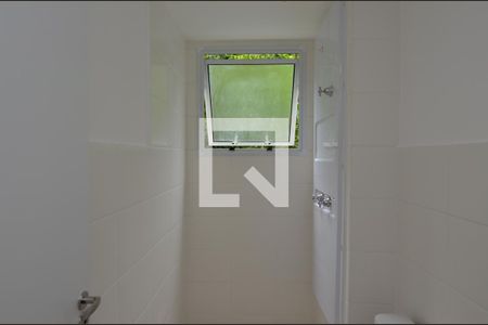 Apartamento à venda com 44m², 2 quartos e 1 vaga Apartamento à venda com 44m², 2 quartos e 1 vagaBanheiro