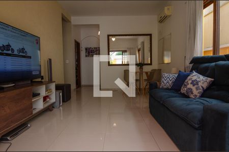 Sala de casa de condomínio à venda com 2 quartos, 120m² em Vargem Grande, Rio de Janeiro