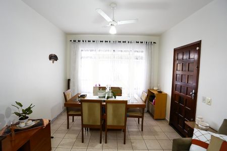 Sala  de casa à venda com 2 quartos, 110m² em Chácara Agrindus, Taboão da Serra