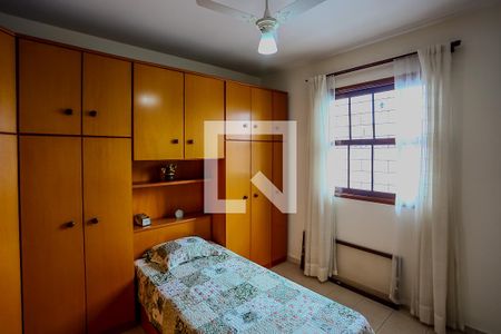 Quarto 1 de casa à venda com 2 quartos, 110m² em Chácara Agrindus, Taboão da Serra
