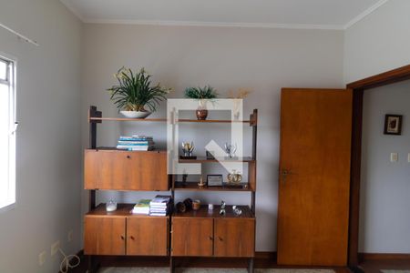 Casa à venda com 540m², 4 quartos e 4 vagasEscritório