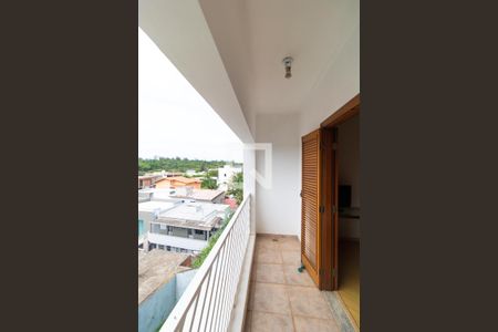 Casa à venda com 540m², 4 quartos e 4 vagasSacada do Quarto 01