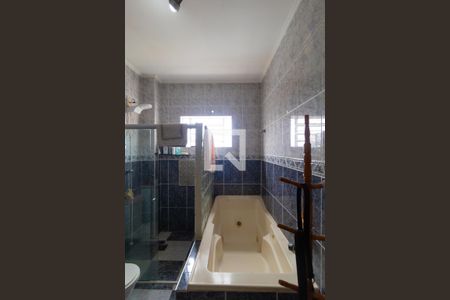 Casa à venda com 540m², 4 quartos e 4 vagasBanheiro da Suíte