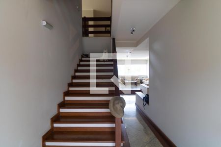 Hall de Entrada de casa à venda com 4 quartos, 540m² em Vila Brandina, Campinas