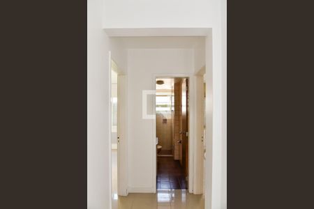 Apartamento à venda com 80m², 3 quartos e 1 vagaCorredor