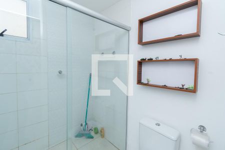 Banheiro de apartamento à venda com 1 quarto, 48m² em Jk, Contagem