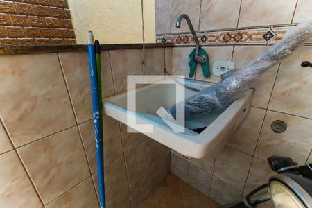 Casa à venda com 180m², 3 quartos e 2 vagas Casa à venda com 180m², 3 quartos e 2 vagasÁrea de Serviço