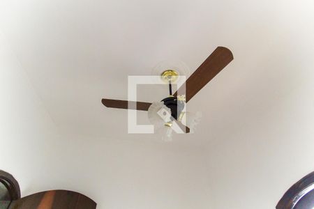 Casa à venda com 180m², 3 quartos e 2 vagas Casa à venda com 180m², 3 quartos e 2 vagasQuarto 2