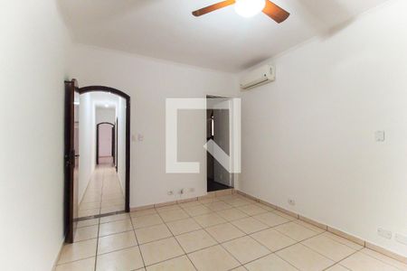 Casa à venda com 180m², 3 quartos e 2 vagas Casa à venda com 180m², 3 quartos e 2 vagasSuíte