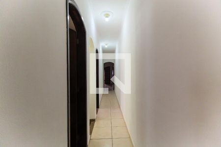 Corredor de casa à venda com 3 quartos, 180m² em Itaquera, São Paulo