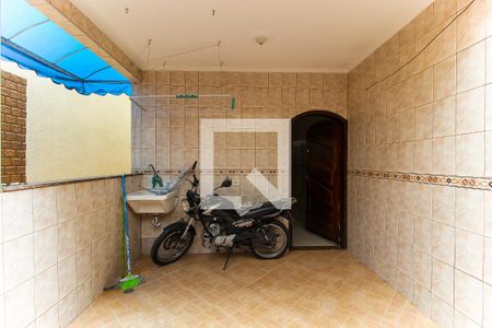 Casa à venda com 180m², 3 quartos e 2 vagas Casa à venda com 180m², 3 quartos e 2 vagasÁrea de Serviço