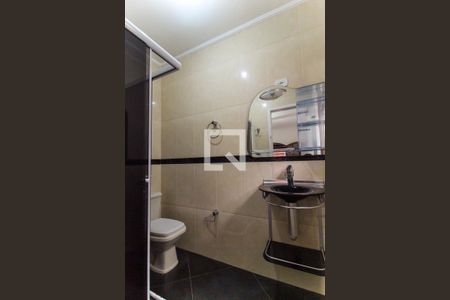 Casa à venda com 180m², 3 quartos e 2 vagas Casa à venda com 180m², 3 quartos e 2 vagasBanheiro da Suíte