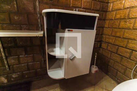 Casa à venda com 180m², 3 quartos e 2 vagas Casa à venda com 180m², 3 quartos e 2 vagasBanheiro de serviço