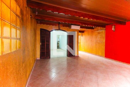 Casa à venda com 180m², 3 quartos e 2 vagas Casa à venda com 180m², 3 quartos e 2 vagasVaranda da Suíte