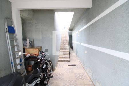 Casa à venda com 200m², 2 quartos e 2 vagasQuintal