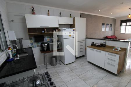 Casa à venda com 200m², 2 quartos e 2 vagasCozinha