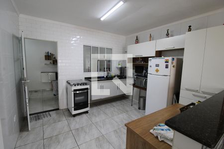Casa à venda com 200m², 2 quartos e 2 vagasCozinha
