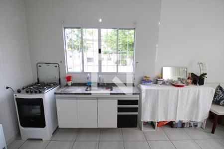 Casa à venda com 200m², 2 quartos e 2 vagasCasa 2 - Cozinha