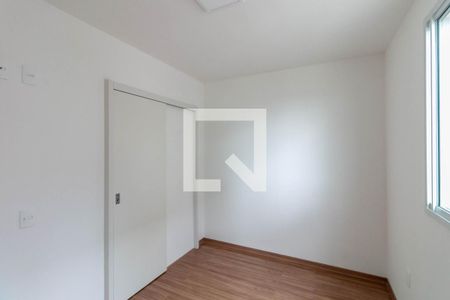 Quarto 1 de apartamento para alugar com 2 quartos, 53m² em Buritis, Belo Horizonte