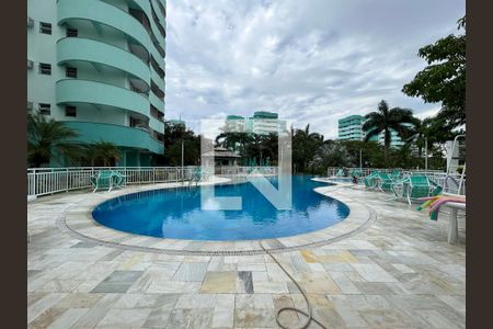 Apartamento para alugar com 80m², 2 quartos e 1 vagaÁrea comum - Piscina