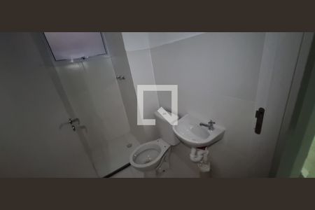 Banheiro de apartamento para alugar com 2 quartos, 40m² em Madureira, Rio de Janeiro