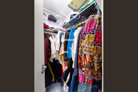 Apartamento à venda com 72m², 2 quartos e 1 vagaCloset da suíte