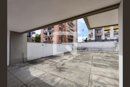 Apartamento à venda com 72m², 2 quartos e 1 vagaÁrea comum - Playground