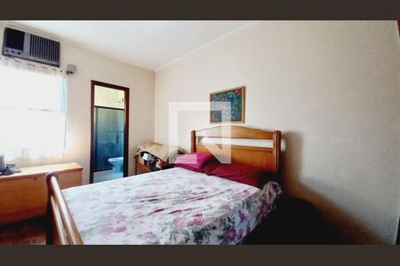 Casa à venda com 153m², 5 quartos e 2 vagas Casa à venda com 153m², 5 quartos e 2 vagasQuarto 3 - Suíte