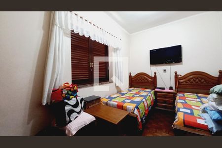 Casa à venda com 153m², 5 quartos e 2 vagas Casa à venda com 153m², 5 quartos e 2 vagasQuarto 2