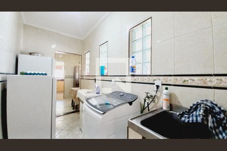 Casa à venda com 153m², 5 quartos e 2 vagas Casa à venda com 153m², 5 quartos e 2 vagasÁrea de Serviço